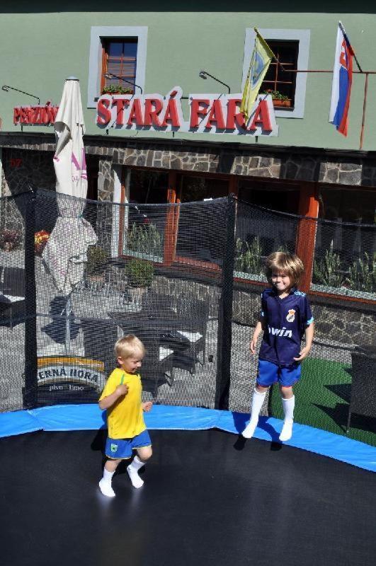 Penzion Stara Fara ماكوف المظهر الخارجي الصورة
